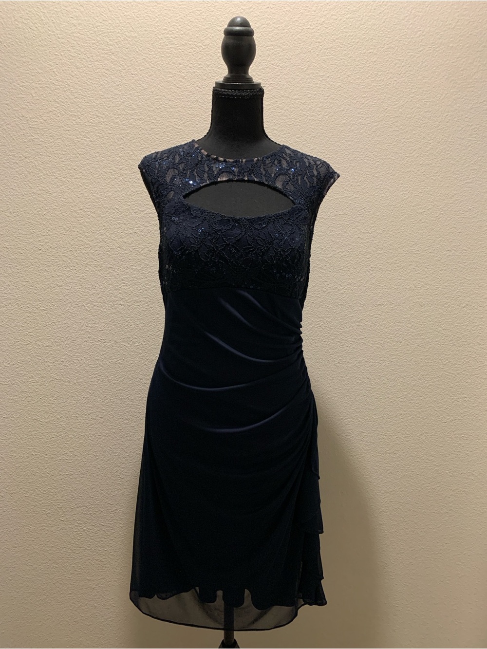 HOCO OR PROM: DJ-Jaz Elegant Navy Lace Keyhole Midi Dress (Size 12)